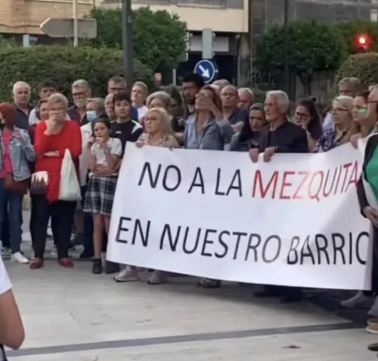 mariamcl_'s tweet photo. luego los que incitan al odio siempre son los demás https://t.co/DYVfcPPETs