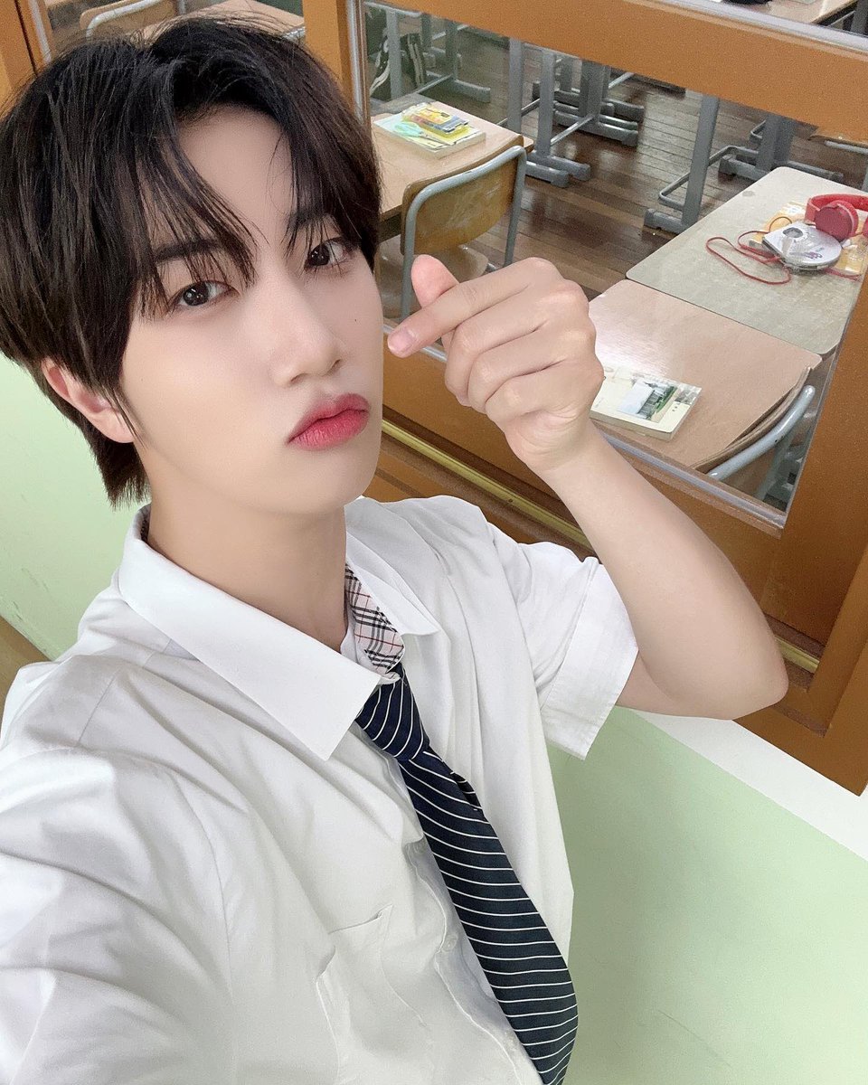 hamch3rry_'s tweet photo. 📸[#C_LOUD] 230531 Lemon Cover🍋 #원진

#크래비티 #CRAVITY https://t.co/qsmVdk7VrW