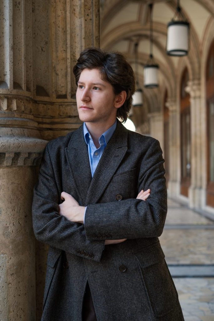 We can hardly wait to welcome Emanuil Ivanov to Potchefstroom! His programme consists of works by Scarlatti, Chopin, and Rachmaninoff, as well as his own Theme and Variations.
Saturday 10/06/2023, 18:30, Conservatory Hall quicket.co.za/events/209774-…