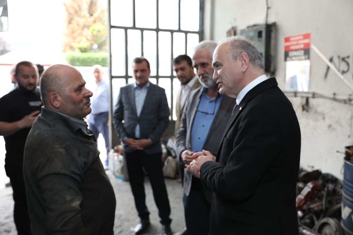 mkeskin81's tweet photo. BELEDİYE BAŞKANIMIZ DR. FARUK ÖZLÜ İLE SANAYİ ESNAFLARIMIZI ZİYARET ETTİK.

HAYIRLI İŞLER, BEREKETLİ KAZANÇLAR DİLİYORUM. https://t.co/zfE8o665Ve