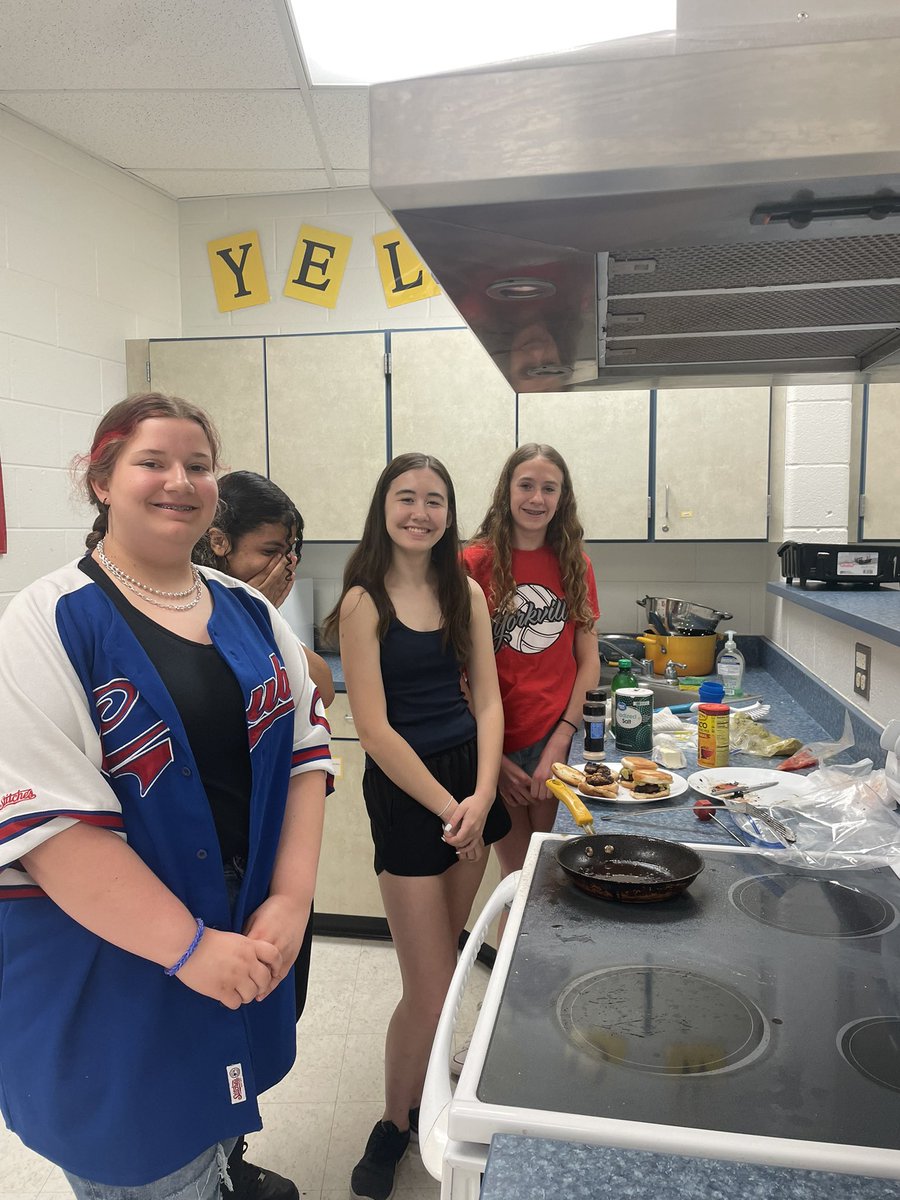 Aubrey Allen tweet media