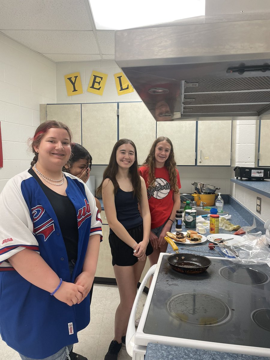 Aubrey Allen tweet media