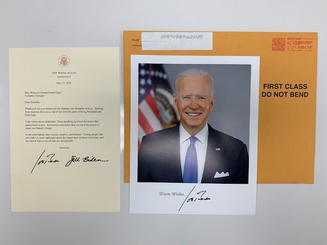 settlesbridge's tweet photo. Star families, we hope you are enjoying the start to your summer. Earlier this year while Mrs. Weaver's class was studying government, they wrote a letter to the White House in Washington D.C. A day after school ended, they received a reply back from the POTUS.✨😀 https://t.co/zdjRkEGzFh