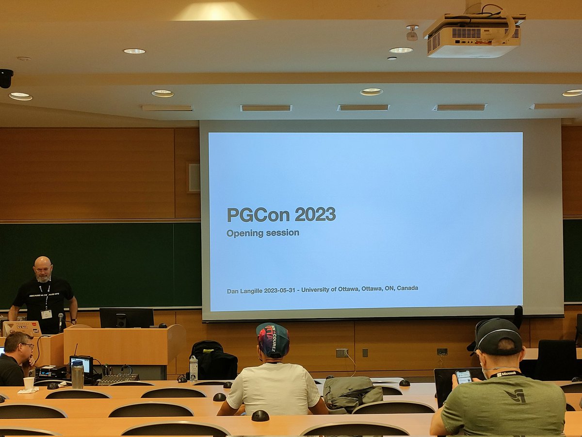 ShinyaKato_'s tweet photo. Opening
#PGCon https://t.co/25MD1xWqnZ