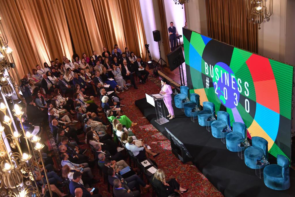 MonicaMerino_D's tweet photo. An excellent line up of speakers  &amp;thought-provoking discussions at #Biz2030Albania. 
A variety of innovative &amp;sustainable business practices shared by leading #Swedish&amp;Albanian companies &amp;business leaders. 
Embracing sustainability is no longer an option, it's an imperative! https://t.co/uZnNGeHreE