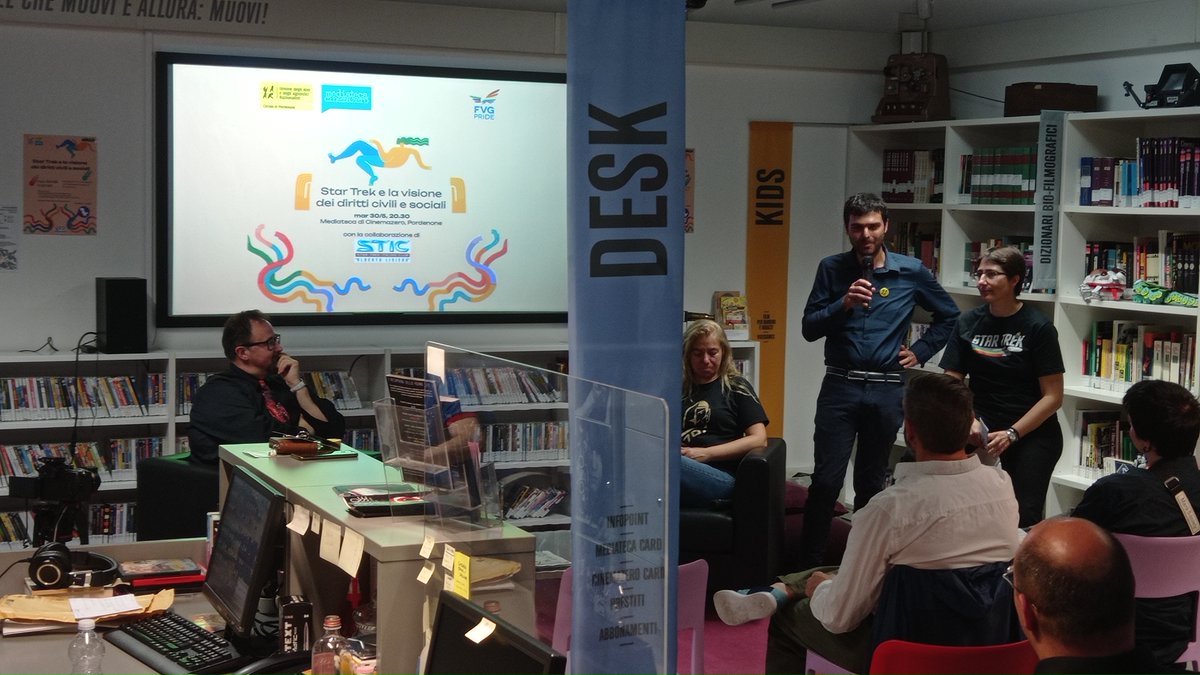 uaarpn's tweet photo. Alcune immagini del bell'incontro di ieri sera, «Star Trek e la visione dei diritti civili e sociali» organizzato insieme alla Mediateca di Cinemazero con la collaborazione dello STIC.

Prossimo passo: aderire all'@UAAR_it  affinché i diritti non rimangano solo fantascienza! https://t.co/2lsHWHLL4W