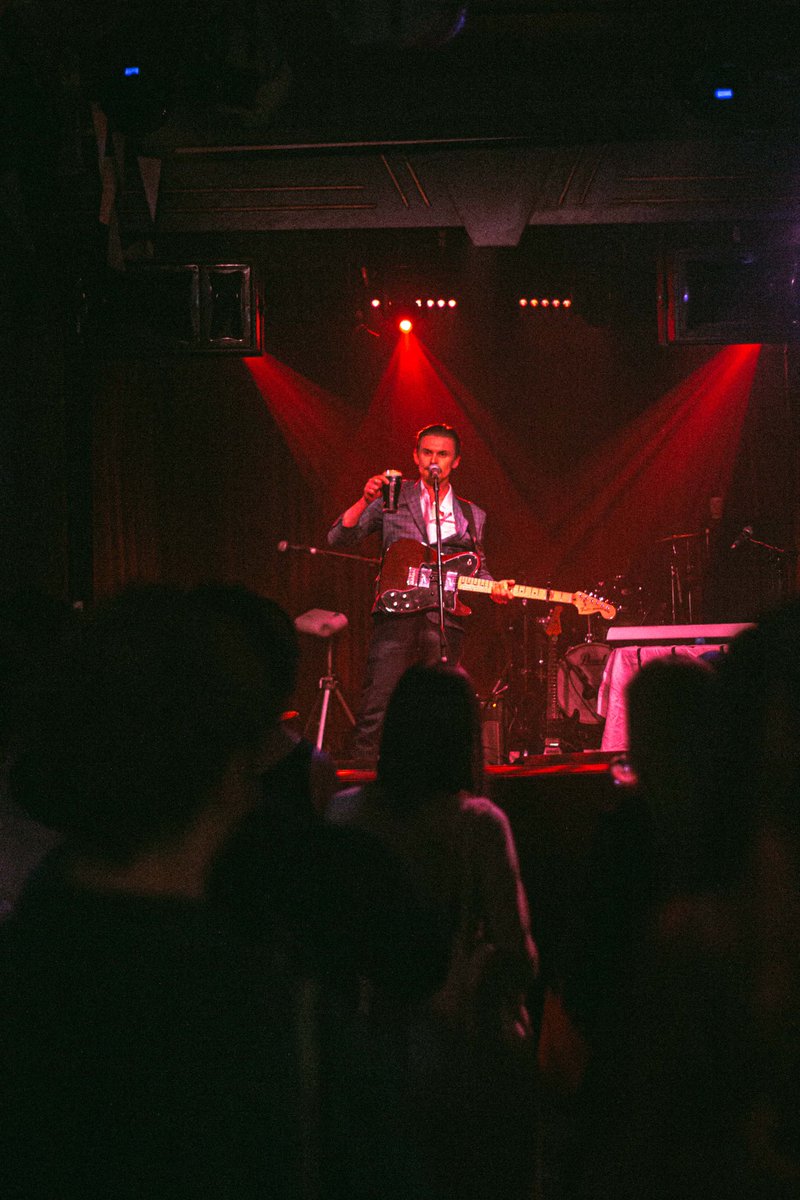 Found out we’re having a boy. Played a gig with my bud @ScatterchildUK at a bucket list venue: @nightanddaycafe. Slurped a big fat @GuinnessIreland. Got papped by my other bud @mikefordaze. That, my friends, was Tuesday. Thanks to everyone that came to the show last night ✌️