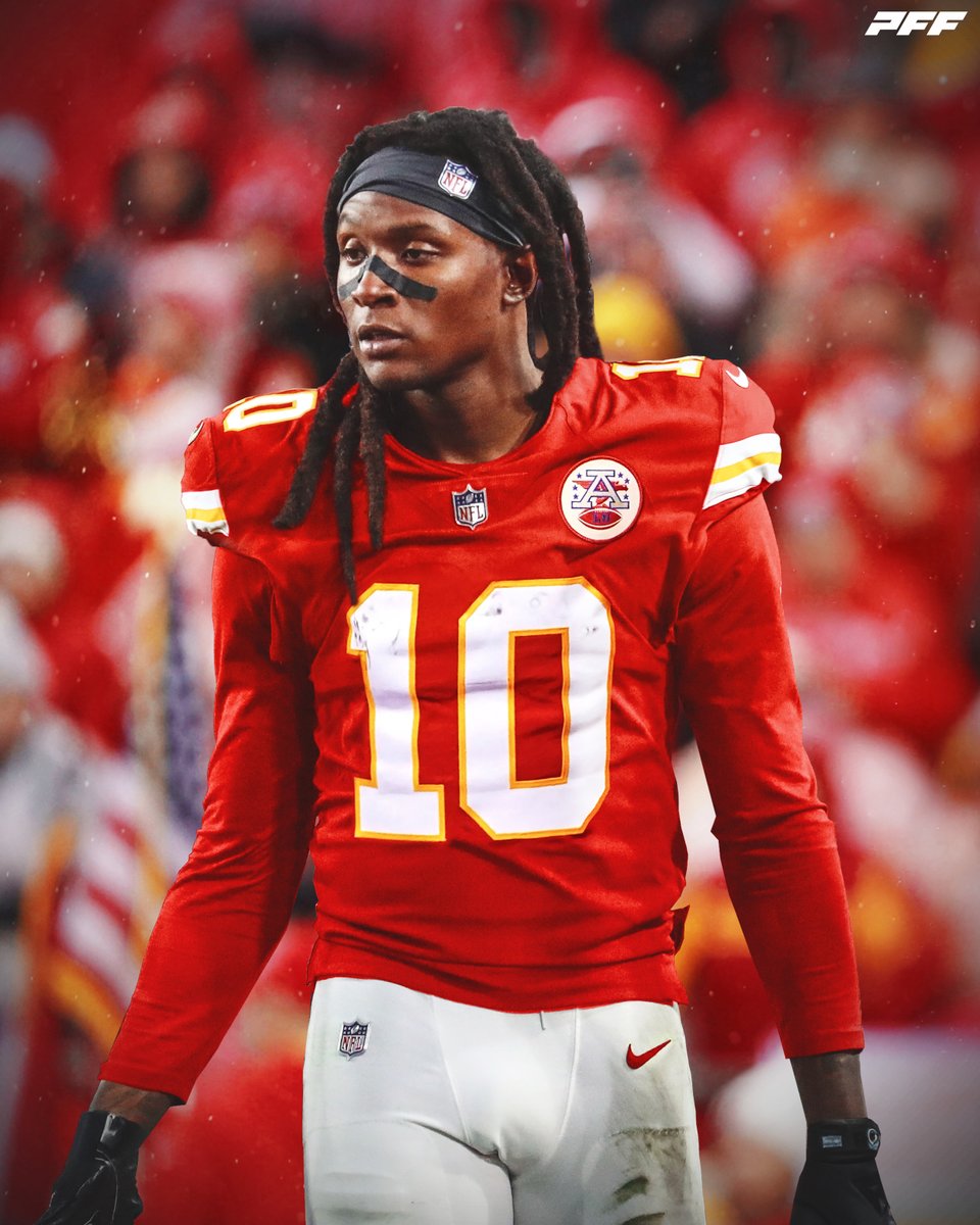 PFF's tweet photo. DeAndre Hopkins on the Chiefs offense would be unfair 👀 https://t.co/PMkyE1pwzO
