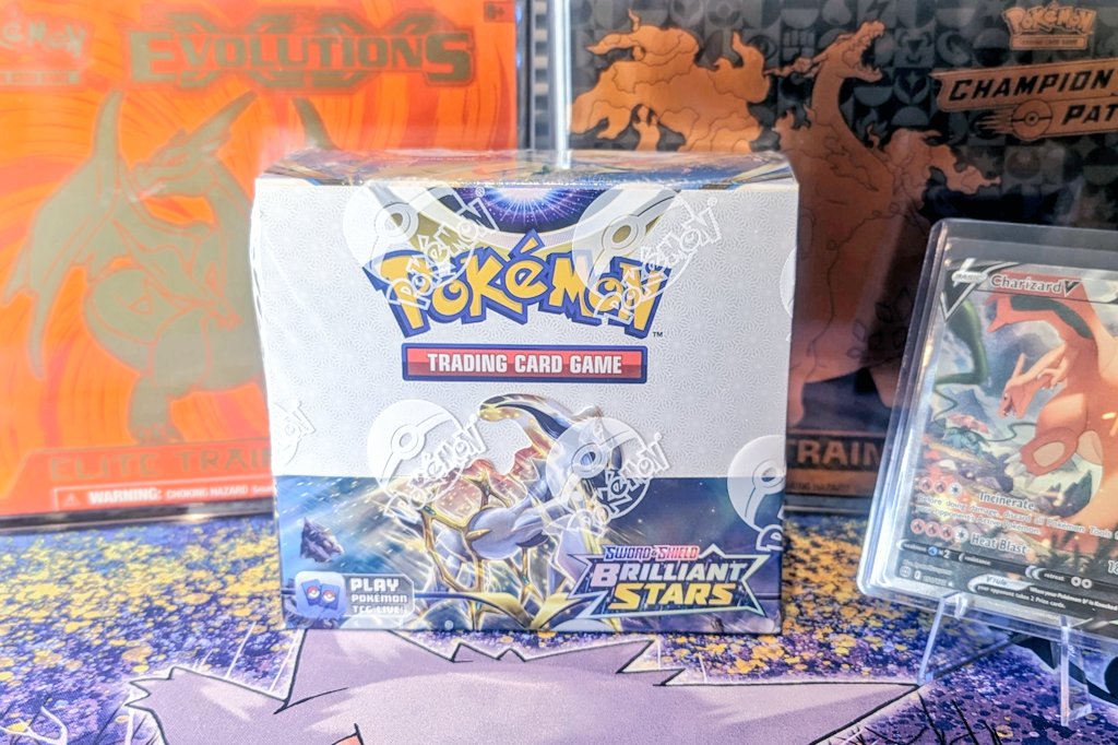 PokeCollectrJ's tweet image. ✨ Brilliant Stars Booster Box Giveaway ✨

For your chance to win a Brilliant Stars Booster box:

✅ Like &amp;amp; RT this
✅ Follow me and @PokemartUSA
✅ That's it.

Winner to be announced 6/15 and more to come, so stay tuned!