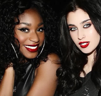 MoonshineTeam's tweet photo. Hoy es el cumpleaños de una de las chicas de Fifth Harmony, la preciosa y talentosa Normani, y quisiéramos extender nuestras felicitaciones para ella.  

FELIZ CUMPLE NORMANI https://t.co/on7u3RG5Og