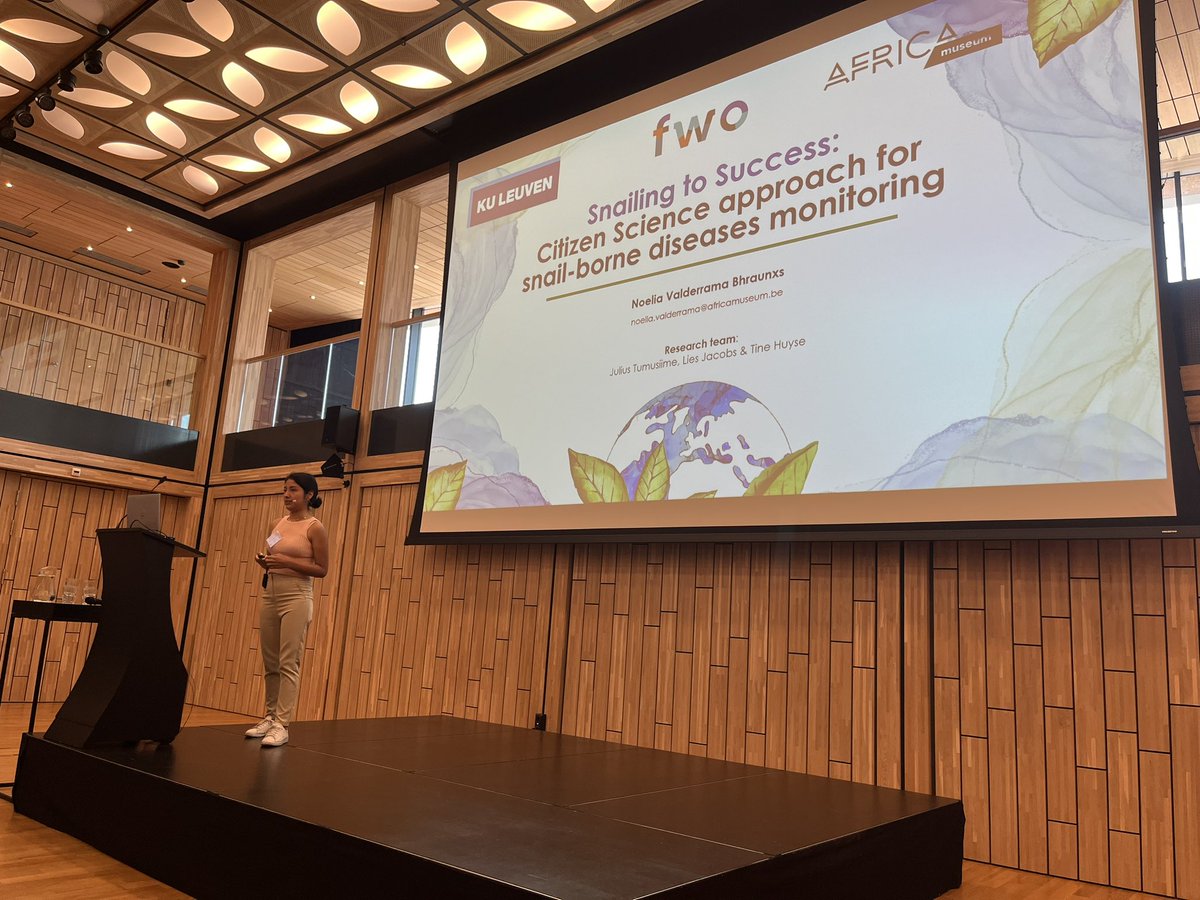 Enjoying a keynote presentation by <a href="/NoeliaVaBh/">Noelia Valderrama B.</a> at <a href="/KNDV1872/">Koninklijke Nederlandse Dierkundige Vereniging</a> Zoology at @Naturalis_Sci about citizen science to monitor schistomasiasis.
