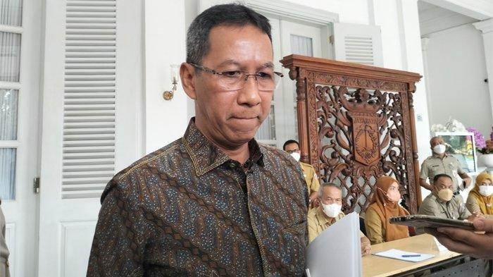 Subur0204's tweet photo. Kita uji yuk ! 
Antara PAK RT VS PAK PLT, kalian lebih percaya siapa untuk membenahi Jakarta agar menjadi lebih baik ?

PAK RT : RETWEET
PAK PLT: LIKE

Pengamat dadakan : Silahkan komen https://t.co/mQpSexTIdt