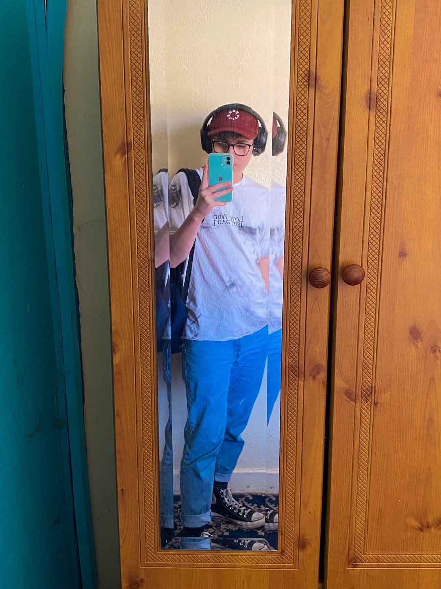 i took a solo day trip to the coast and now i’m no longer mentally ill