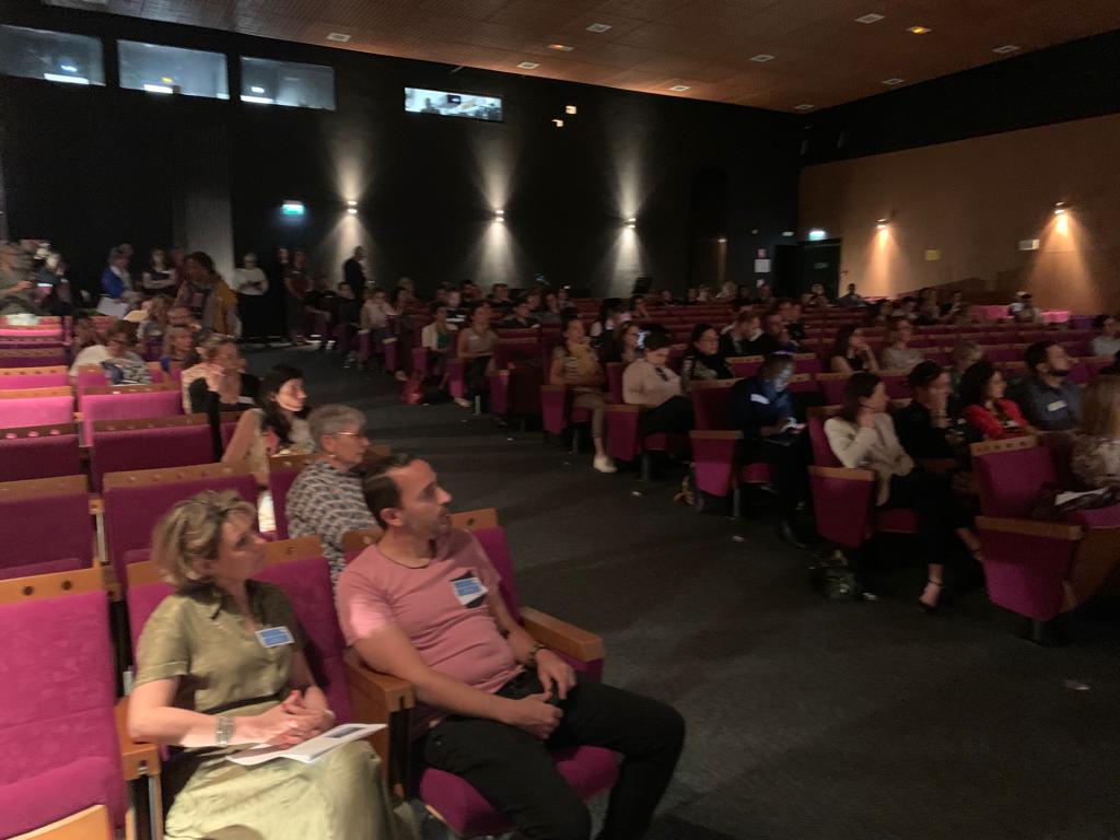1⃣« Cette démarche sur une journée est un puissant inducteur de changement : de pratiques dans la salle de classe, des modalités d’accompagnement des écoles et des établissements, de posture de l’académie pour ses personnels. » <a href="/CharlineAvenel/">Charline Avenel</a>, rectrice de l'académie.

#JPO #EAFC
