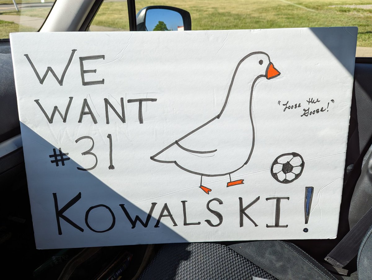 Red Stars Challenge Cup tonight and I'm ready. Sign 1: give us @akowalski_05 !