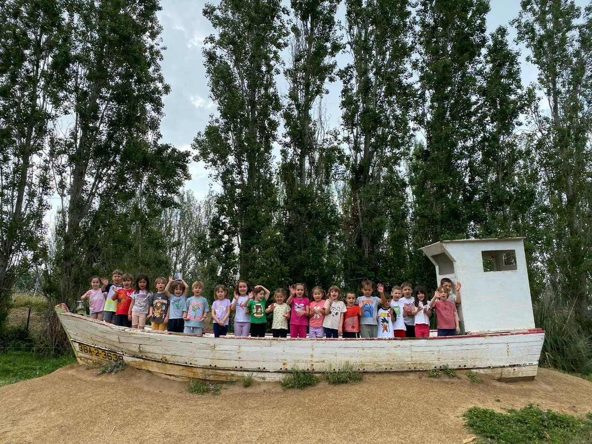 epiasabadell's tweet photo. CONVIVÈNCIES D'INFANTIL
Avui hem donat l'elixir a la Manuela, la petxina de Mas Gorgoll. Han estat dos dies de diversió i emocions, portem la motxilla plena d'experiències!!! Quan arribem us ho explicarem tot 😘.
#INFANTILPIASABADELL https://t.co/mbuBSF1PCh