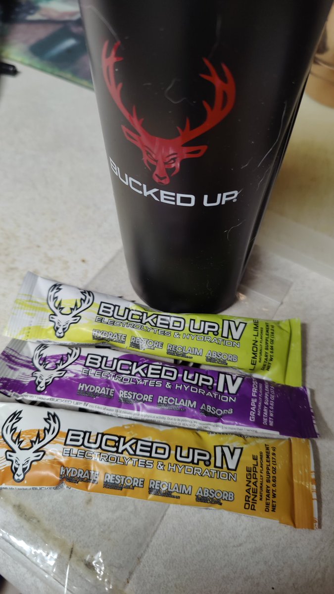 twinoaksnorthe1's tweet image. New day and new stuff to try... But only 1 a day!

#buckedup #outdooradventures #manwithaplan