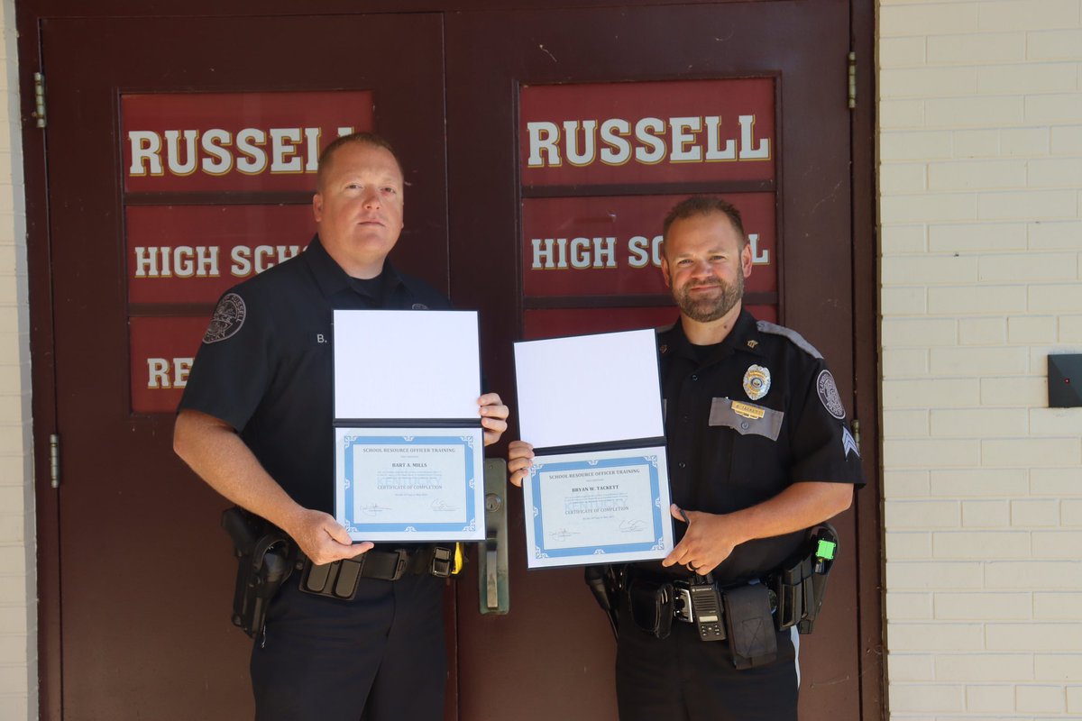 russellind's tweet photo. Our School Resource Officers are certified, making RISD one of the only schools in Eastern Kentucky in compliance with Senate bill 1! Thank-you Officer Mills &amp; Officer Tackett for your hard work and willingness to make Russell a safe place for our students to learn! 👮‍♂️🚔 https://t.co/xLngowM7Ba