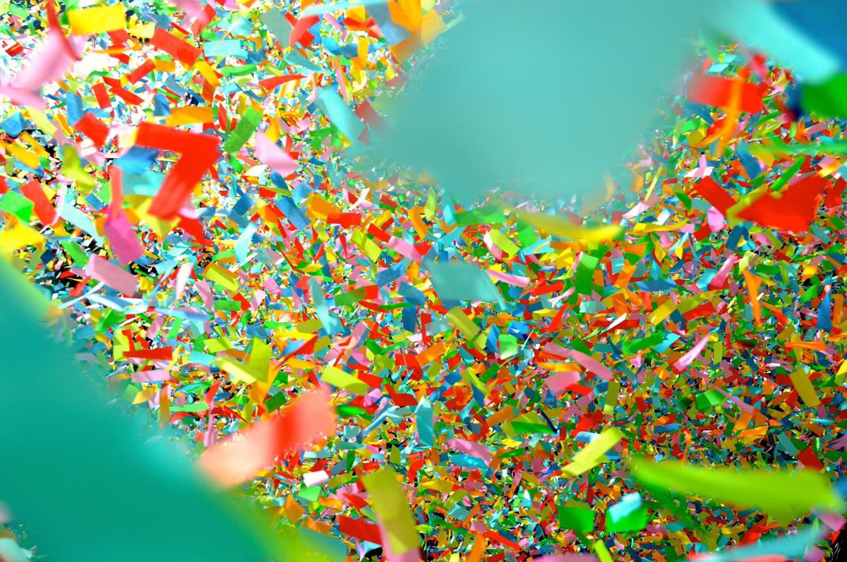 Dustin_Holt13's tweet photo. What a fun day 8 years ago today when @JimmieJohnson won at the @MonsterMile , and the world became covered in confetti. #BoomConfetti #NASCAR @DerekSmalls13 https://t.co/QfpZCJp2RM