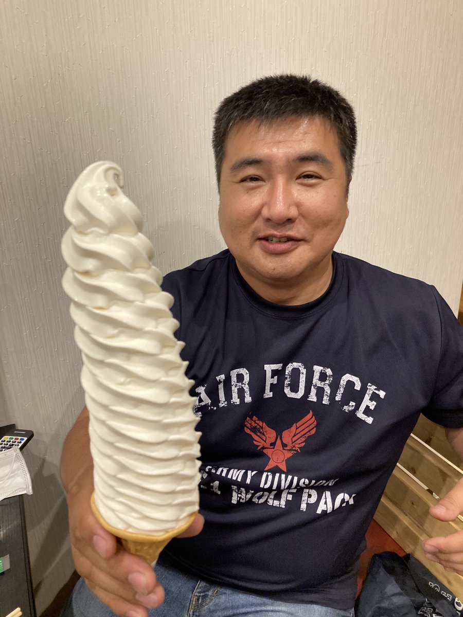 SanukiAstroProjectの定例会&amp;懇親会です。
今回はメンバーのお店ゲーブルハウスさんです。
最後はソフトクリーム(大)で締めました🍦

#SanukiAstroProject
