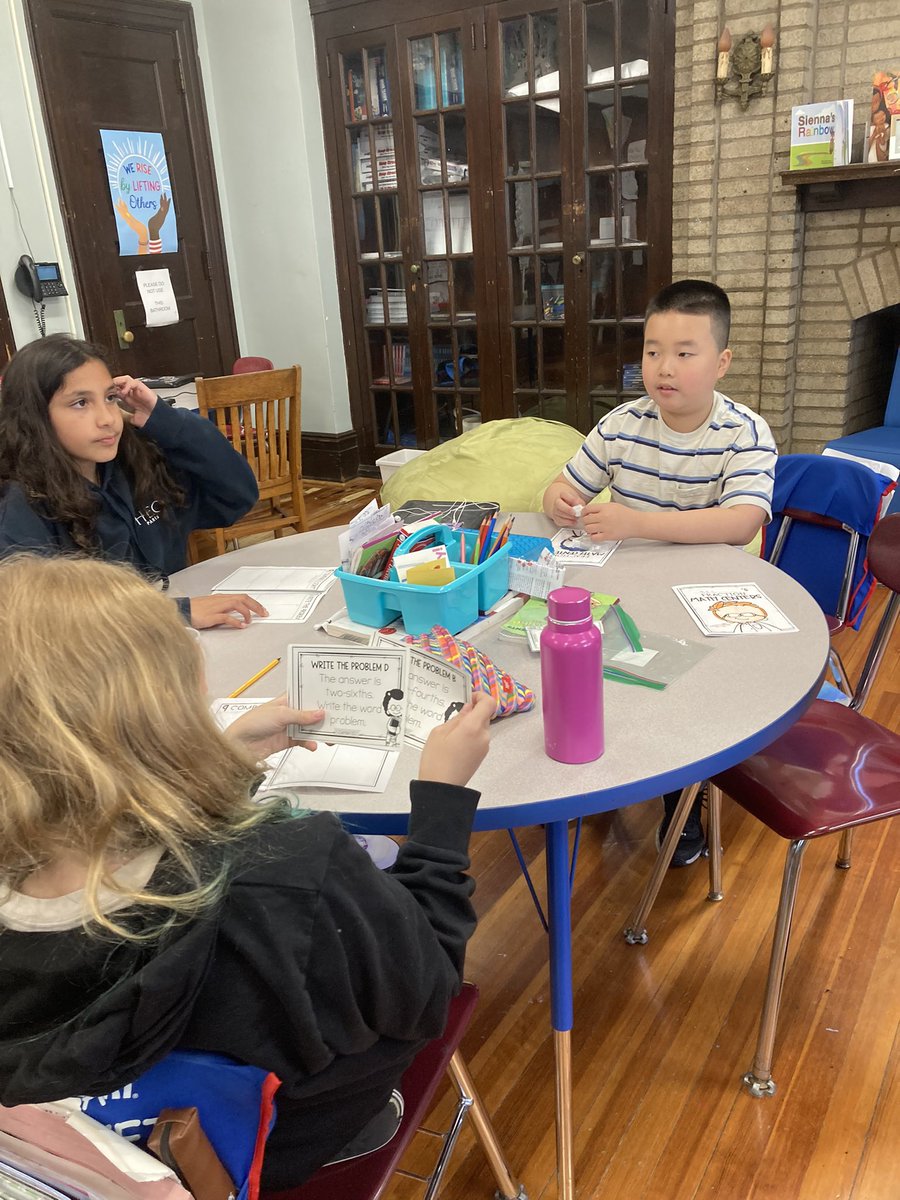 WeeLearnW_MrsA's tweet image. Finishing up our fraction unit with fraction centers! #weelovemath