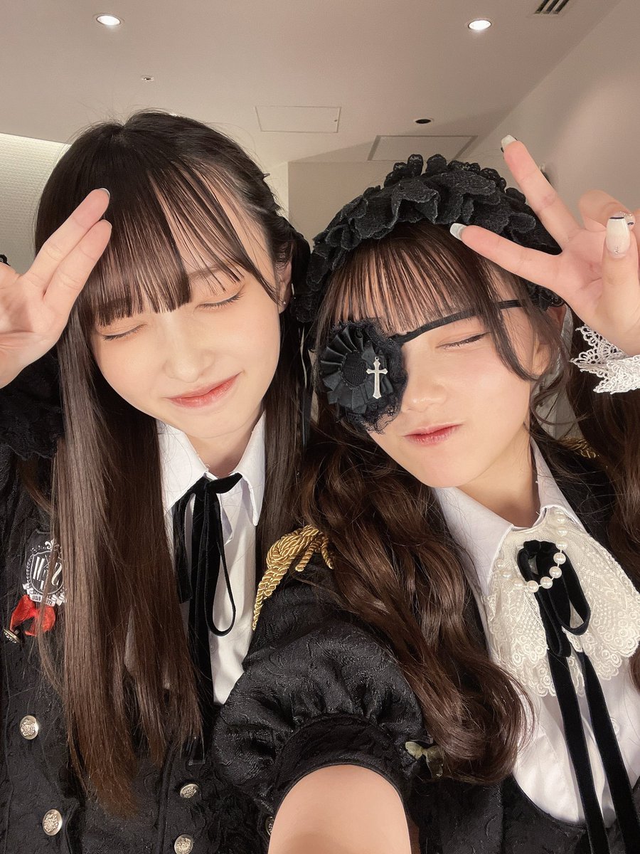 fujunbg_Amy's tweet photo. アリスセンパイ

あの事は2人だけの秘密。
秘密を誰かに共有できるって心強い

#これからはわたしひとりぼっちじゃない？#x純文学少女歌劇団 #迷宮アリス https://t.co/hFkESLsh5Z