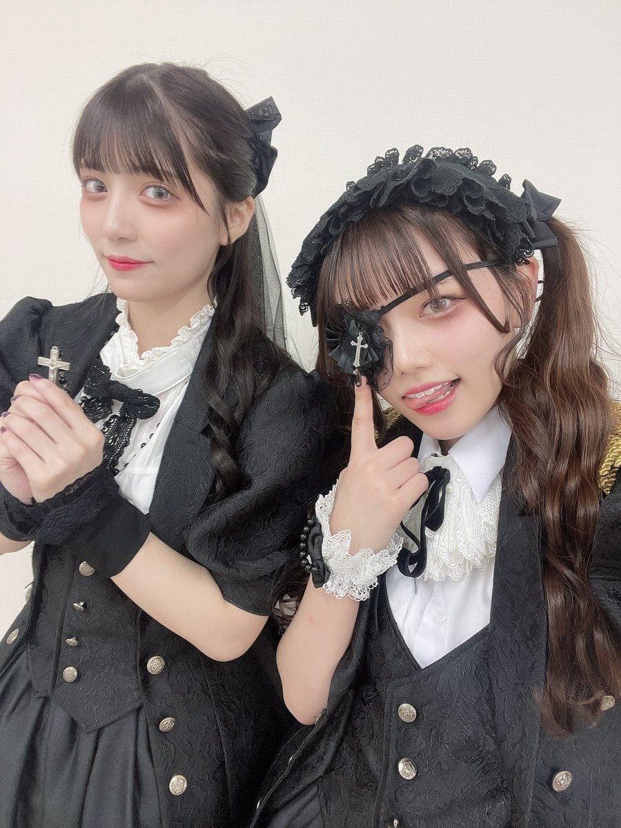 fujunbg_Amy's tweet photo. いつもベス姉と張り合ってるのがオモシロイ
セイラパイセン。

正直どっちでもいいんだけどねー

#だってどっちもほんとは強いじゃん！！！！ #これからもどっちでもいいセンター争い見守ってあげよーー　#冷めた目
#x純文学少女歌劇団 #胡桃沢セイラ https://t.co/OvgjxjXHFv