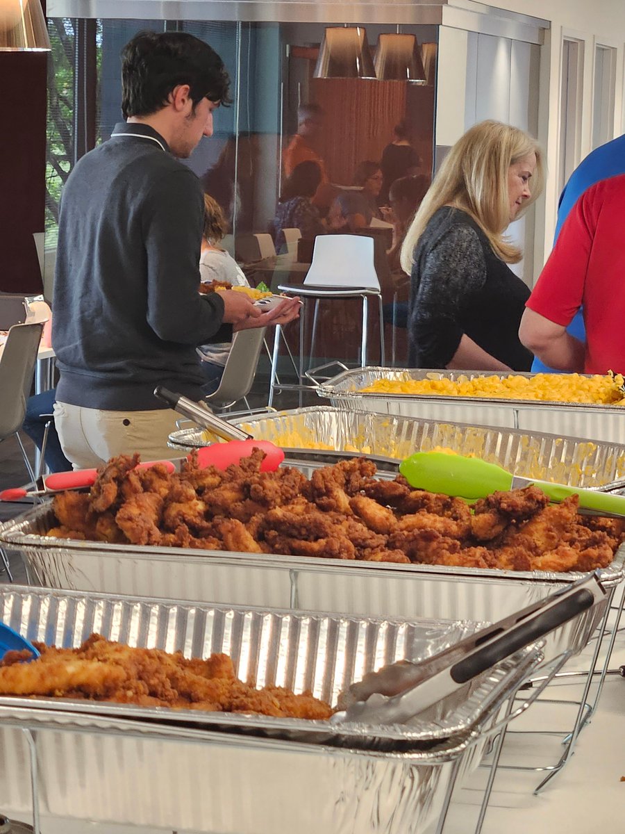 HospecoBrands's tweet image. Life at Hospeco Brands Group!
Celebrating Memorial Day with our annual Memorial Day Lunch!
#HospecoBrandsGroup #lunch #positiveworkenvironment #teamwork #companyculture