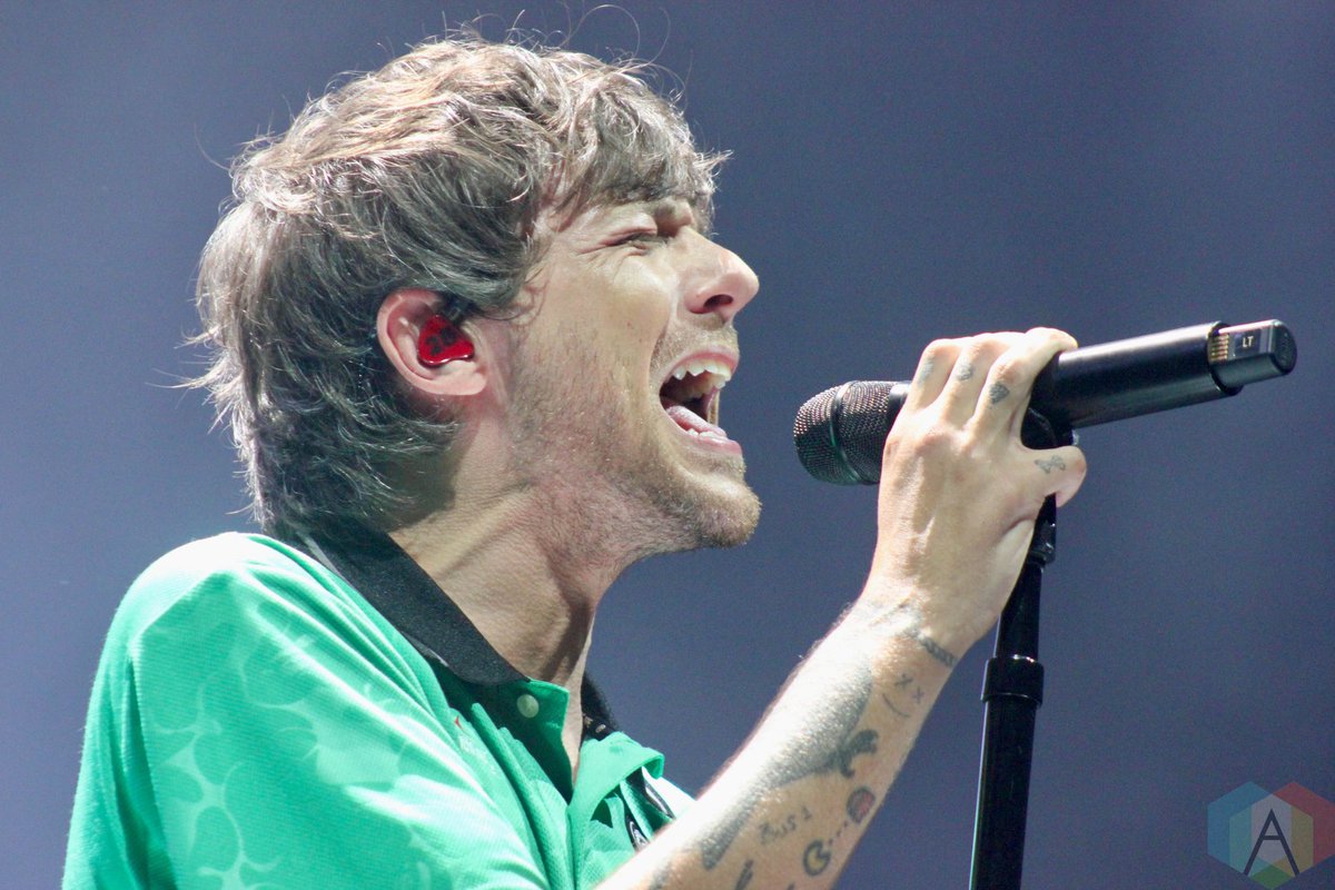 Photos: Louis Tomlinson, The Academic, Snarls at Budweiser Stage. #LouisTomlinson #FaithInTheFutureToronto #FaithInTheFutureWorldTour #onedirection tinyurl.com/yp66wree