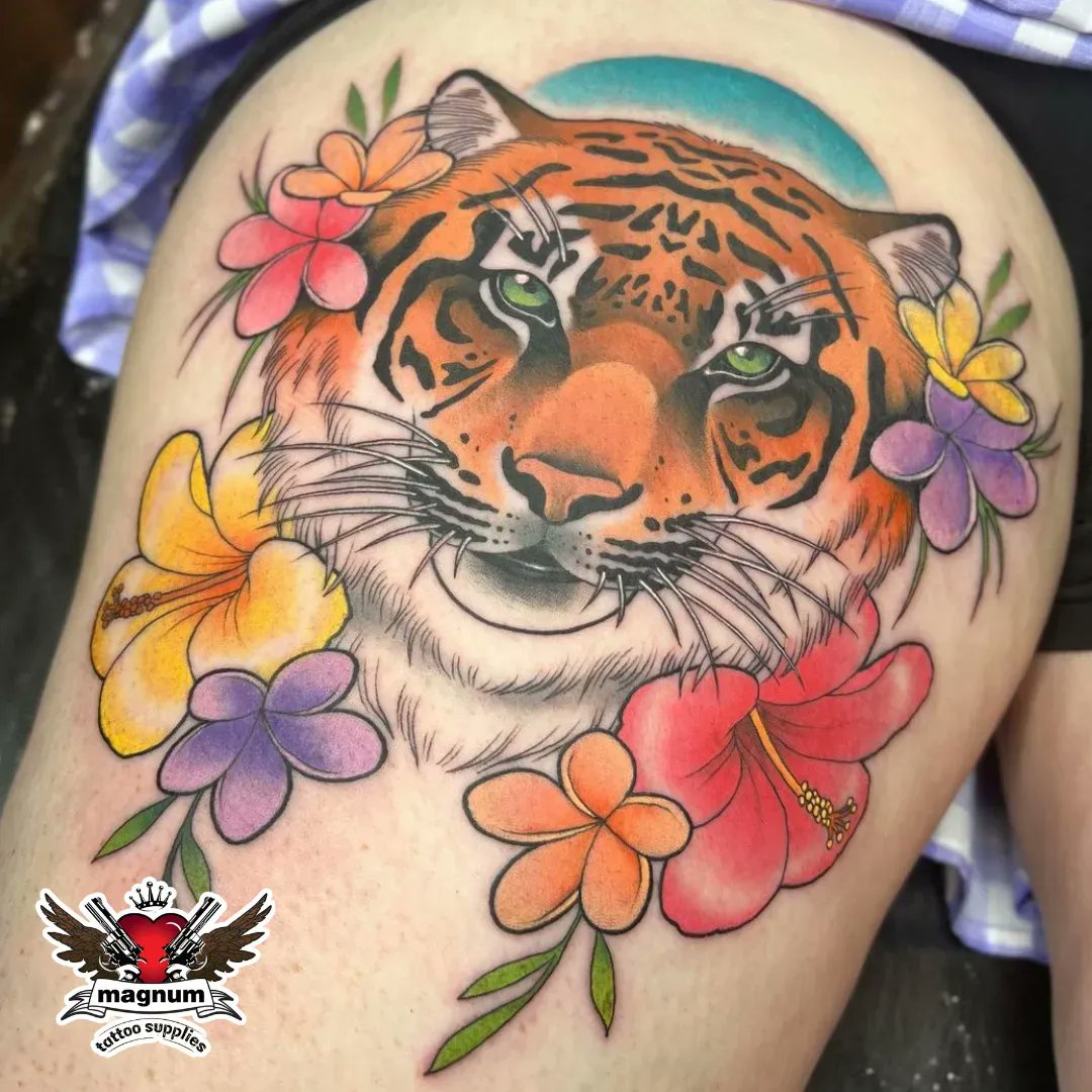 MagnumTattoo's tweet photo. Loving this piece from Stephanie Melbourne Art and Tattoos @stephanie_melbourne π―π§‘
.
.
#tiger #tigertattoo #animaltattoo #neotraditional #neotraditionaltattoo #neotrad #neotraditionaltattoos #neotradeu #tattoosnob #tattoodo
Instagram: https://t.co/6jF4DDu6SF https://t.co/ylgaLUvNnf