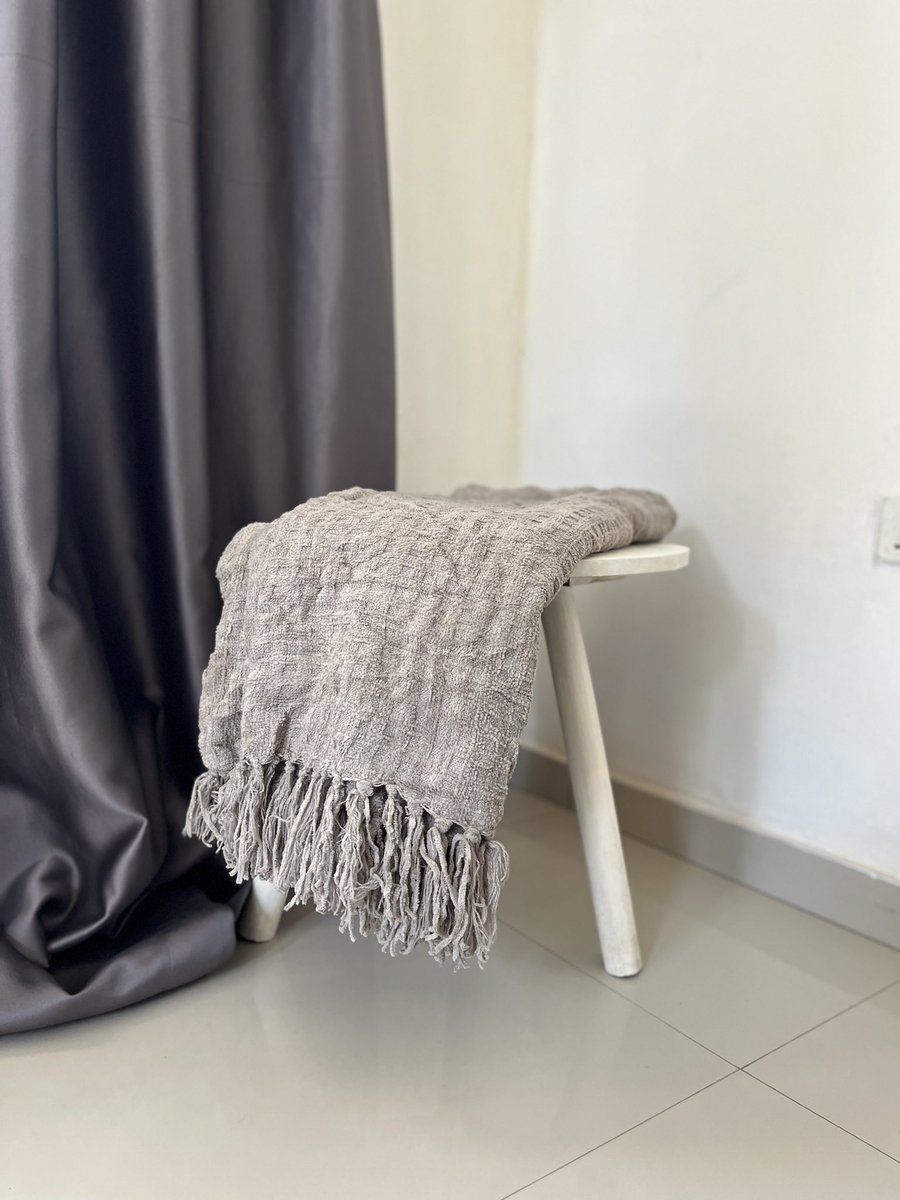 InteriorCoutur's tweet photo. K100 https://t.co/PmIAY3Fnpq