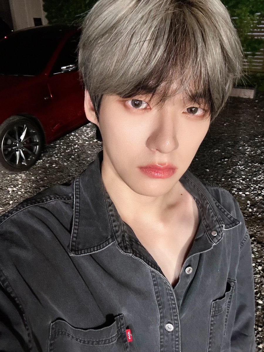 I really like my new hair at that moment so I took this two pretty selcas! Do you like it, uri Zenith?