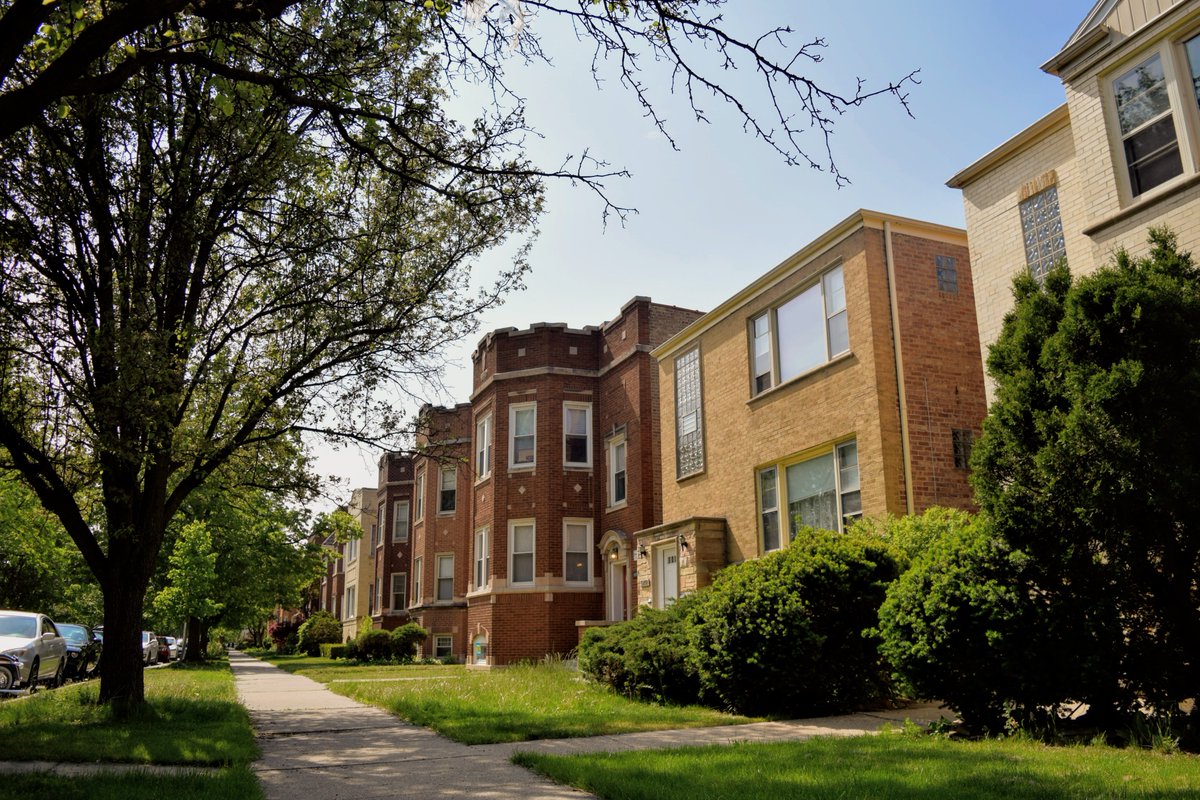 Older homeowners who wish to age in place face many challenges relating to affordability and accessibility. Our newest research brief discusses these obstacles and potential solutions. 
housingstudies.org/releases/older…