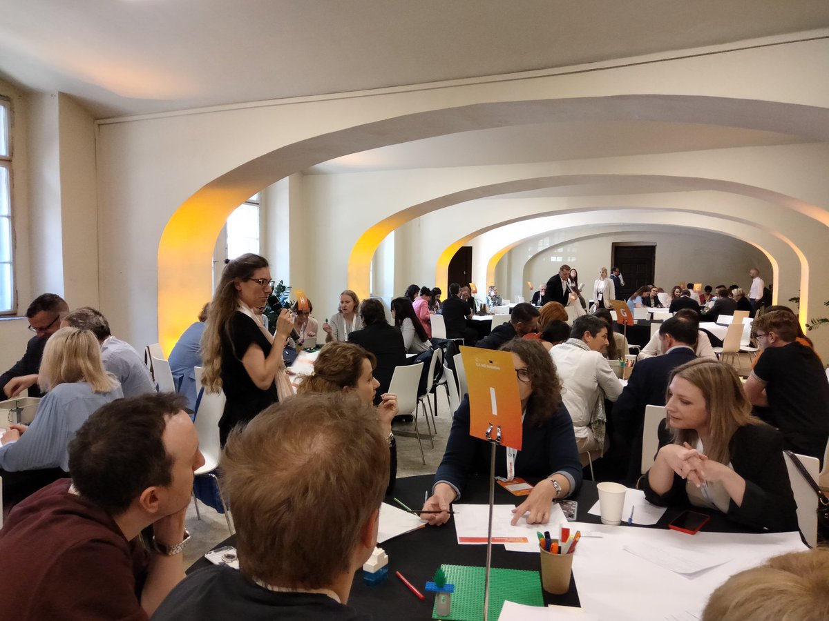 pamr83's tweet photo. Breakout session at the @EIT_HEI #IVAP2023 discussing of #Training issues,needs,learning outcomes, actions https://t.co/2qWCRI0DdJ