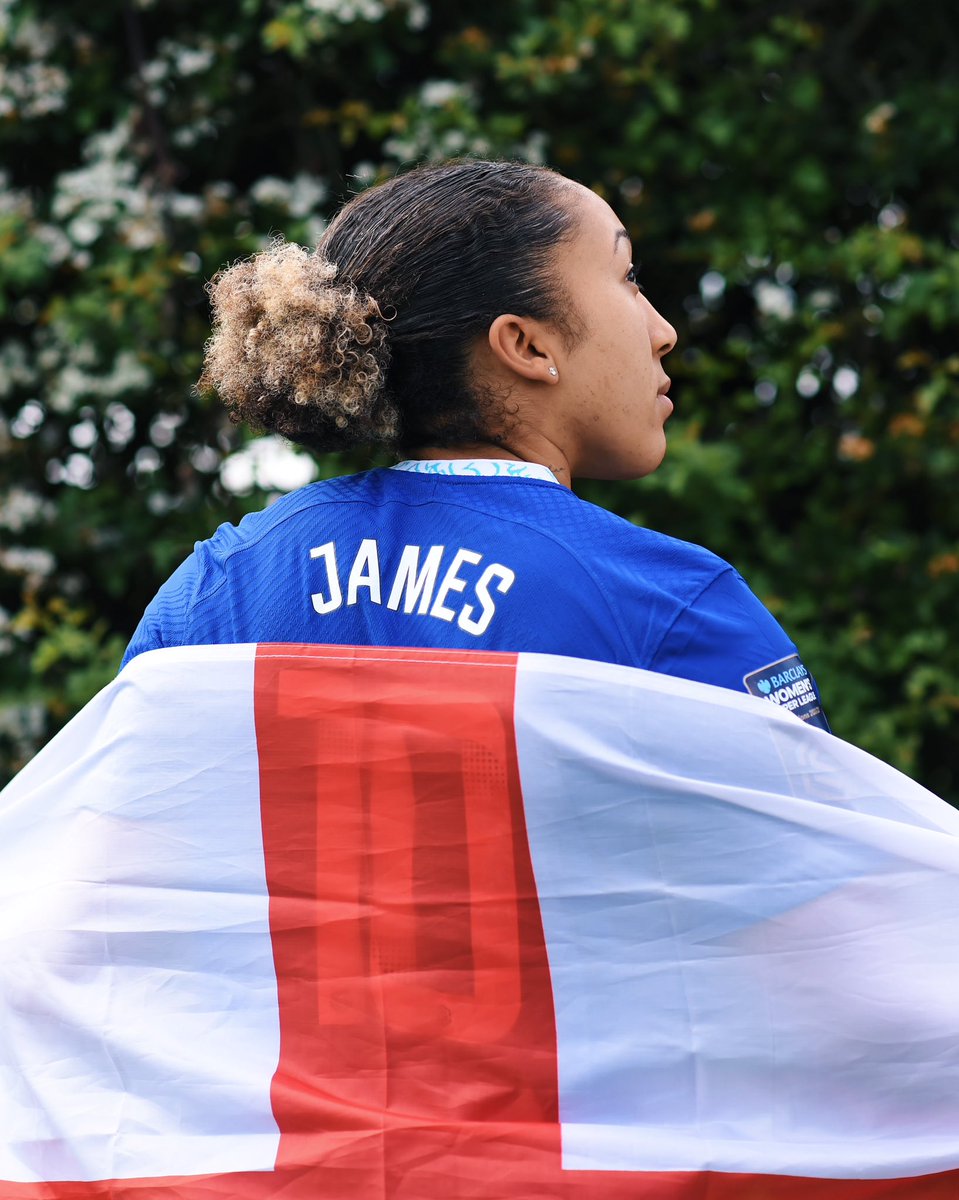 ChelseaFCW's tweet photo. First major tournament coming up. 🏴󠁧󠁢󠁥󠁮󠁧󠁿 

#FIFAWWC https://t.co/Xwk91Cfbat