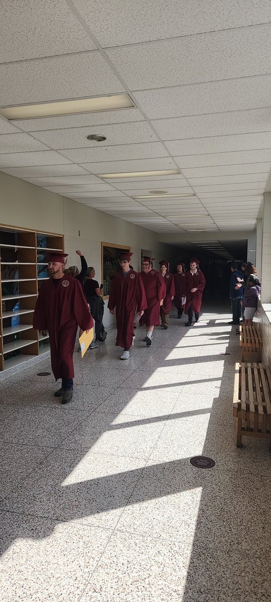 MrsDLuffy's tweet photo. Senior Walk!!! https://t.co/uegC7TEoP5
