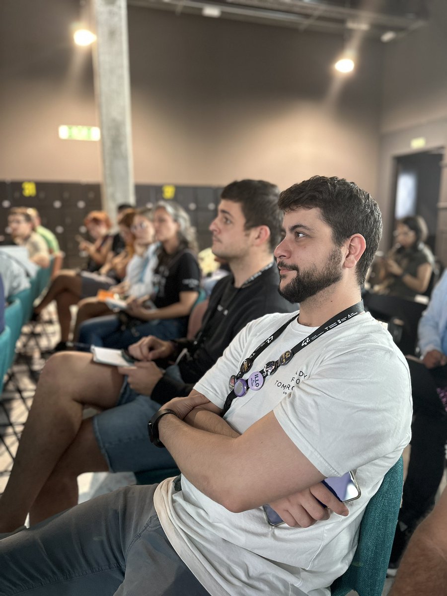 42malaga_ft's tweet photo. ¿Qué estará pasando para que tengamos estas caras de concentración? 🤔 ¿Qué nos están contando?

☝️ Solo respuestas incorrectas

#programacion #tecnologia #competenciasdigitales #andalucia #malagatech #42network https://t.co/wyiFhV1YXs