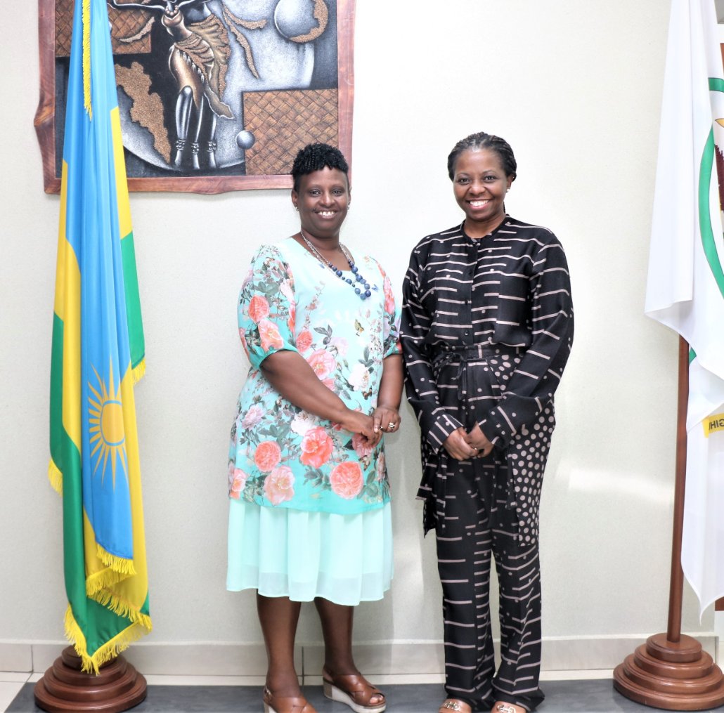 Today,RGB CEO Dr.<a href="/UstaNcusta/">Usta Kaitesi</a> received Simi Nwogugu, the CEO of Junior Achievement Africa in a courtesy call. They discussed areas of partnership with this global movement and how it can be registered in Rwanda as an INGO to prepare youth in #Rwanda to succeed in a global economy.