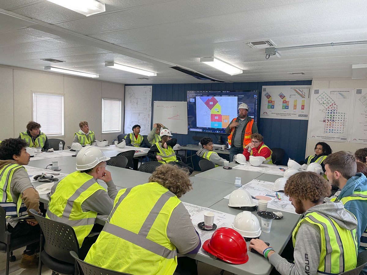 DanisBuilds's tweet photo. @TollesTech ended the year in our NextGen Program with a tour of our Mount Carmel Health - Dublin project. This was the school's first year in our program & we look forward to returning in the fall.
#FutureofConstruction #DanisBuilds #NextGenProgram https://t.co/bArOepXNHv