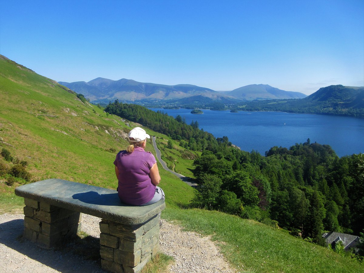 Newlands Valley, Catbells and the Terrace Path from Skelgill
-Newlands Valley from Skelgill
-Views to Hause End & Little Town
-Skiddaw, Blencathra & Derwentwater from The Terrace Path
Caution for drivers - many cars were booked for parking on the inside of the Double Yellow Lines