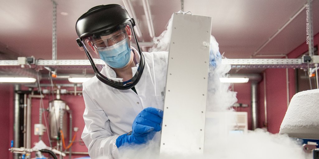 Erste #Biobank durch #DAkkS akkreditiert. Grundlage dafür ist das Akkreditierungsprogramm, das wir in enger Zusammenarbeit mit der German Biobank Node <a href="/bbmri_de/">German Biobank Node</a> auf Basis der DIN EN ISO 20387 entwickelt haben. Mehr Infos: dakks.de/de/pressemitte…