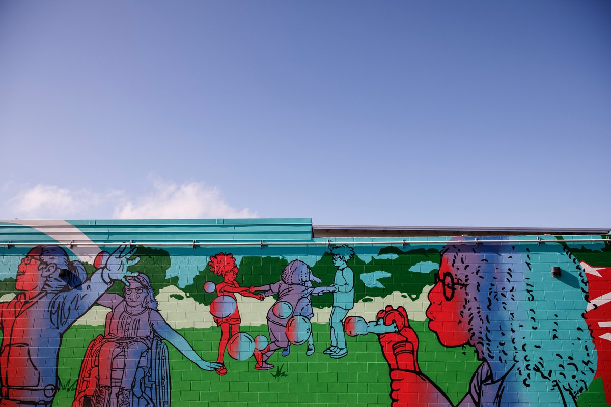 glazervisionfdn's tweet photo. Come SEE our new mural at @ArmatureWorks π€©
Share your pics wearing glasses & tag #OneShareOnePair. Your photos provide children with a free eye exam & glasses! https://t.co/sX2wSarK0d