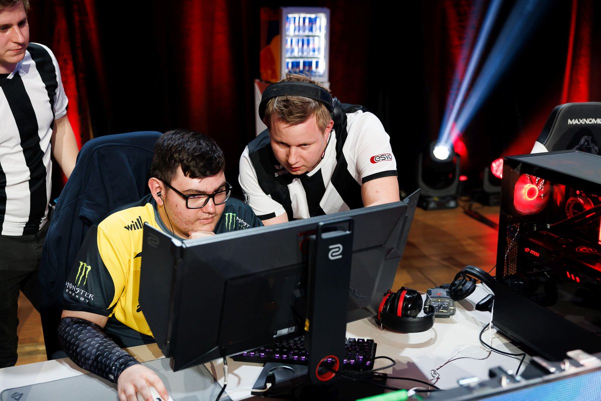 alex_atcs's tweet image. Ein absolut leiwandes Event, über 6000 Besucher und (fast) keine Probleme. So stelle ich mir ein gelungenes Wochenende vor. Danke an @A1eSports_AT und allen die dabei waren 😉