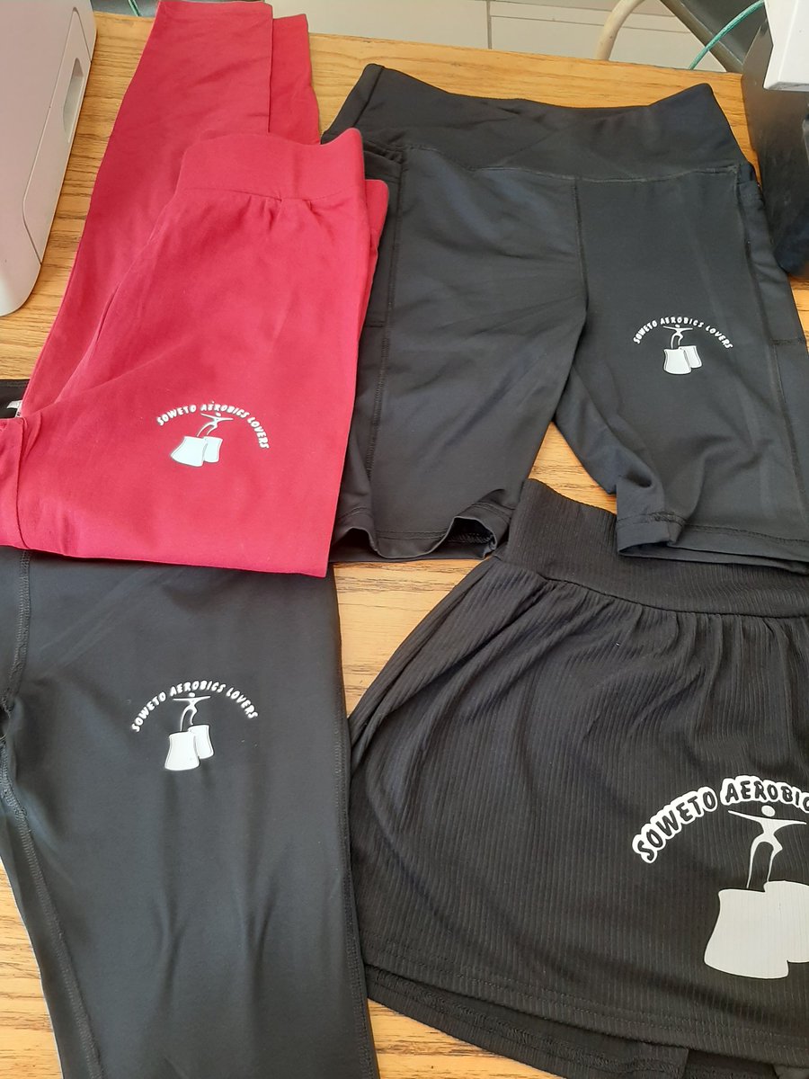 Shimi_molefe's tweet photo. Facebook: katlego ya Rona printing 
Twitter: KYRPrinting 
Instagram: katlego_yarona_printing 
Website: https://t.co/x6dasPitft 
Email: info@katlegoyaronaprinting.co.za 
Cellphone: 061-232-3601 
Contact us for all your printing needs.
#KYRPrinting
#Tshirtprinting https://t.co/fiBE7VVmqp