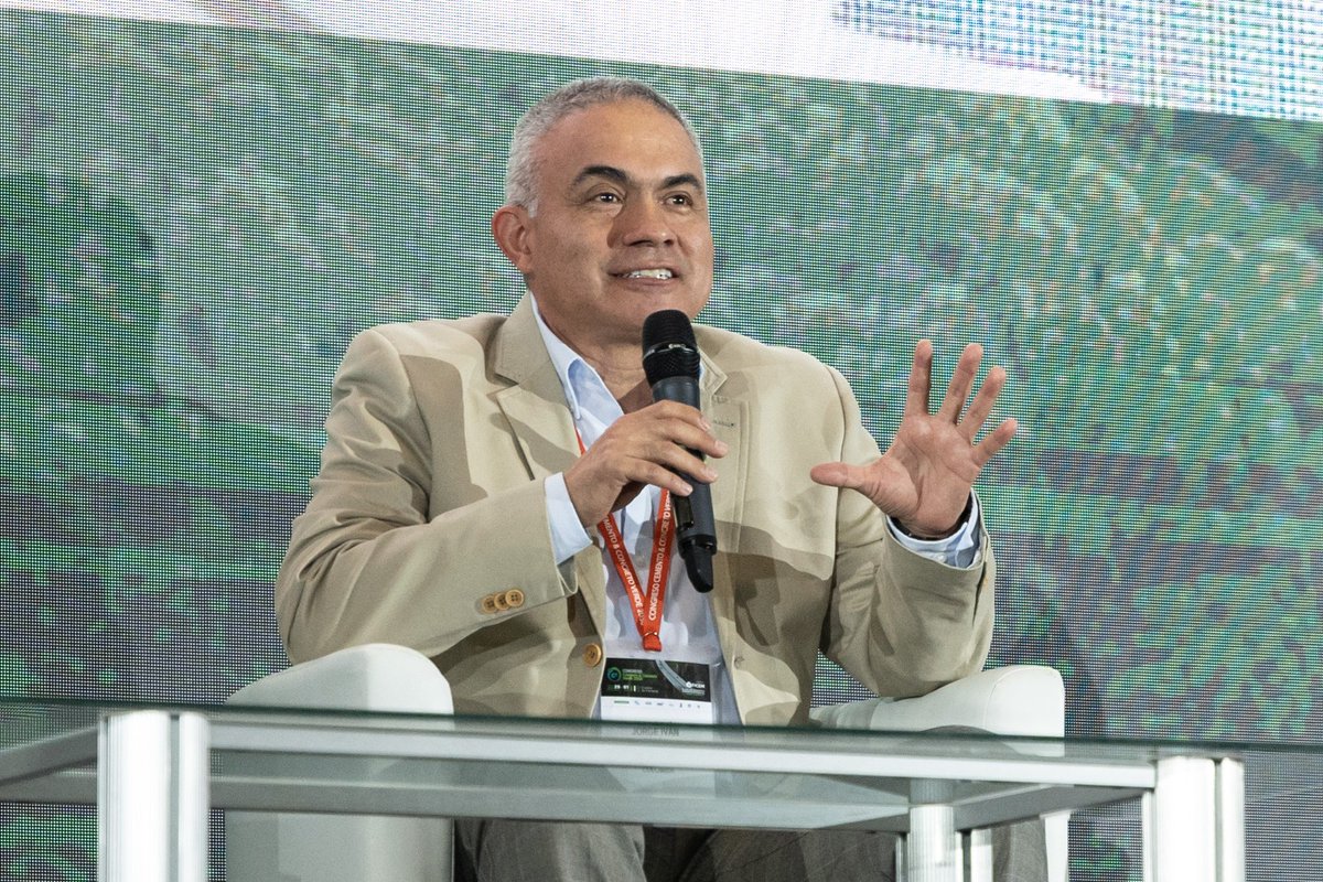 ficemcemento's tweet image. Fernando Martirena, Jorge lván Tobón, Fredy Quintero y Silvia Regina Soares, hablaron de arcillas calcinadas y la oportunidad en la industria, los desafíos que requieren, un enfoque integral que incluya mejora de normas y regulaciones, educación y búsqueda de alternativas viables
