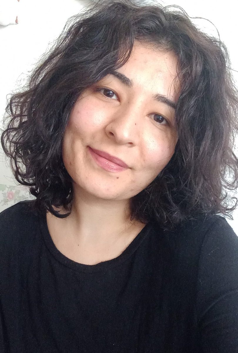 Evet,seçimler  bitti.Bundan sonra daha az aktif olurum artık. 
Videolarımda makyajsız olduğum için küçümseyenler çok oldu.Böyle olma amacım;sadece ülkem için bir şeyler anlatma çabasında olduğumu ve başka amacımın olmadığını  hissetmeniz içindi.Hissettirdiysem ne mutlu.
Saygılar.