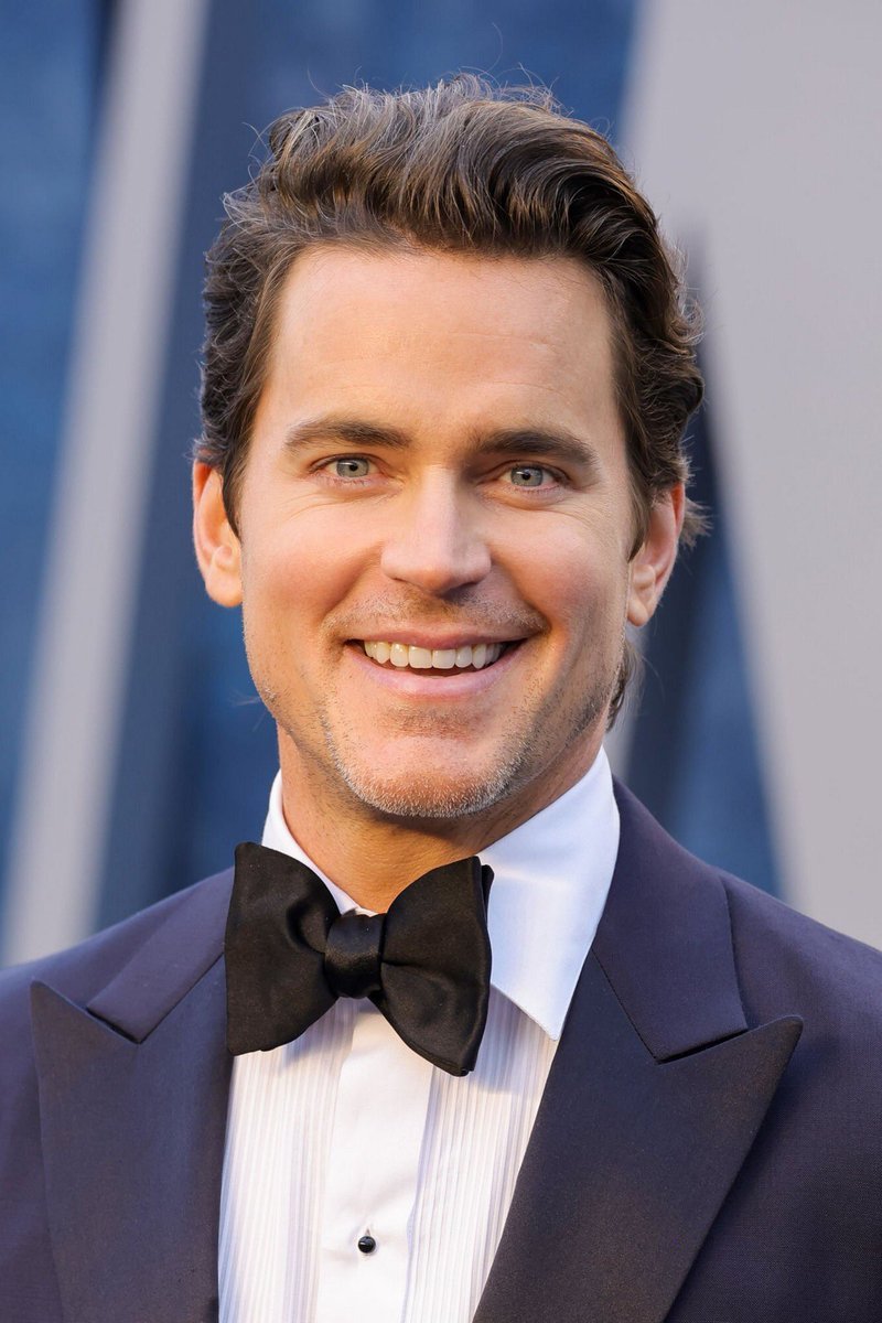 Let's brighten your day with the smile by the most gorgeous man walking on earth. 😍♥️🔥 I love you #MattBomer