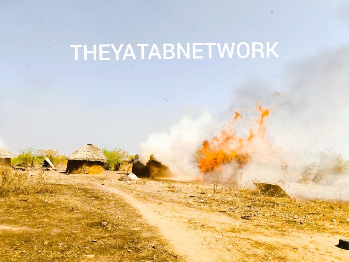 defencemediaops's tweet photo. Breaking: Troops of Operation Hadarin Daji Neutralize Scores of Bandits, Rescue Kidnapped Victims in Zamfara State https://t.co/12BVXe5qr4 https://t.co/VsuhNeLkDK