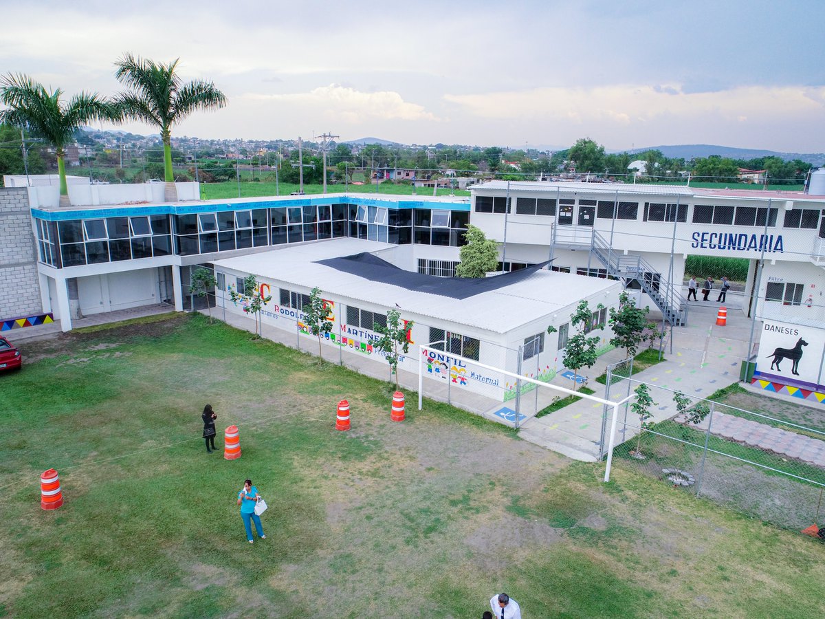 LaInterMex's tweet photo. Somos Orgullosamente #Intermex 📷
Tu mejor opción en #FormaciónAcadémica
Cada día evolucionando para ti.
#Mañana, gran apertura de la 📷 #ADMISIÓN2023 📷
Pendientes de nuestras publicaciones
#PrepaInterMex #UniversidadInterMex #Prepa #Licenciaturas #Maestrías #Doctorados https://t.co/goLxOCZwFM