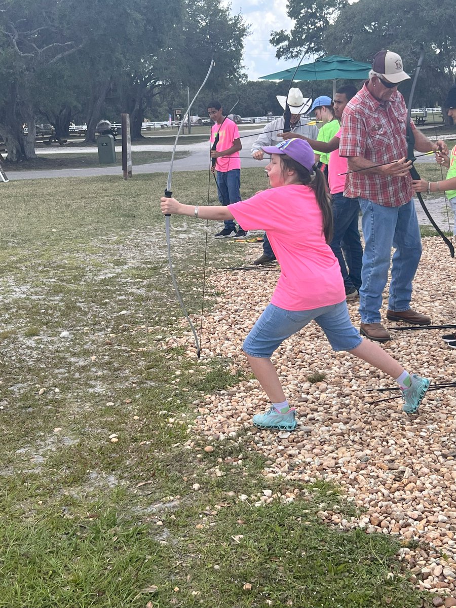 VictoryRidge's tweet photo. Last week, Mrs. Lisa Galvin & Mrs. Mary Wildmon's classrooms went on a field trip to Westgate River Ranch. Thank you to all the staff at for going above and beyond to make our students' time special, and for giving them a field trip they'll never forget!
#VRAPRIDE #VictoryRidge https://t.co/IYVjszBdH4